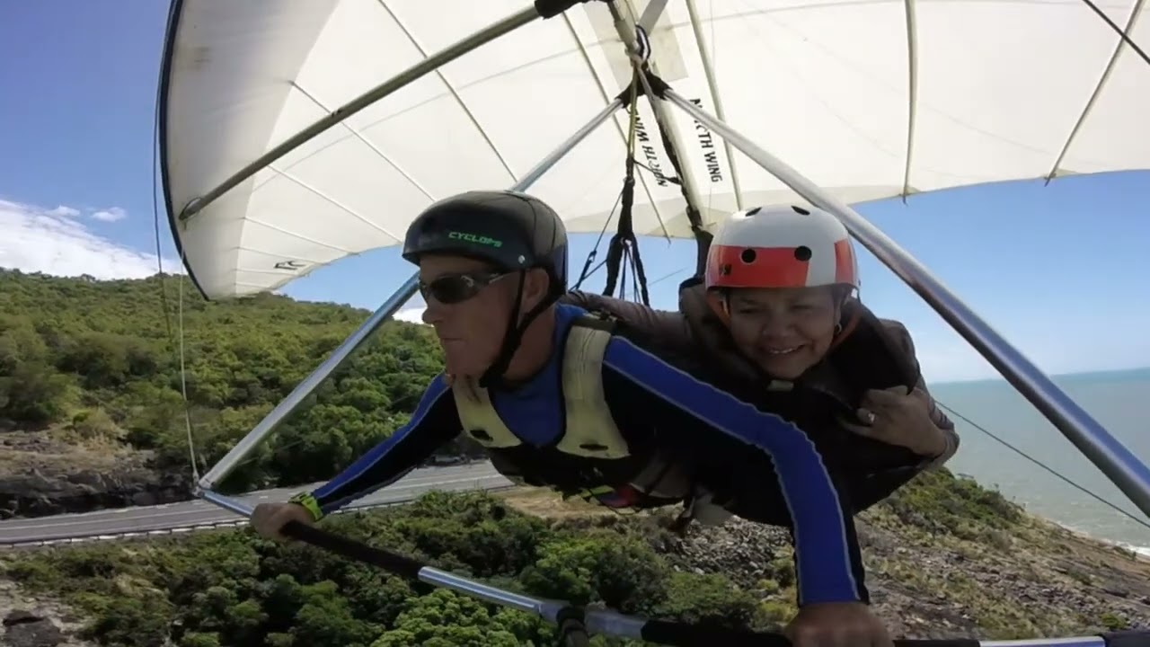 Fearless hang gladding in Cairns