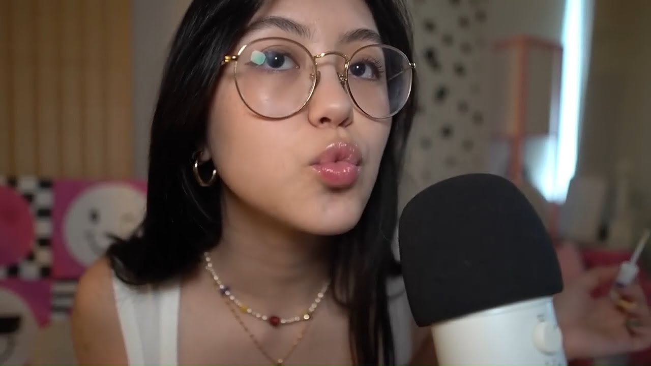 Tiptoe Tingles ASMR - Kisses Compilation