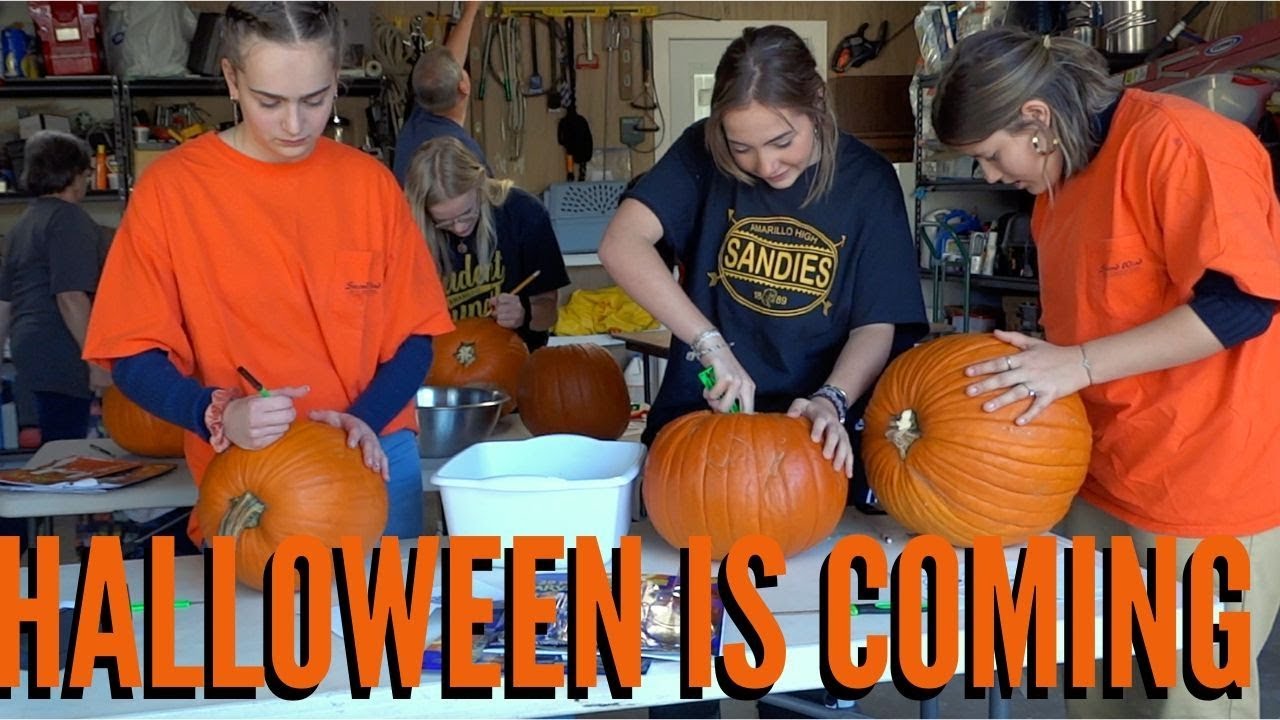 PUMPKIN CARVING