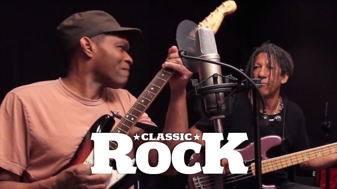Robert Cray- 'You Move Me' Unplugged | Classic Rock Magazine