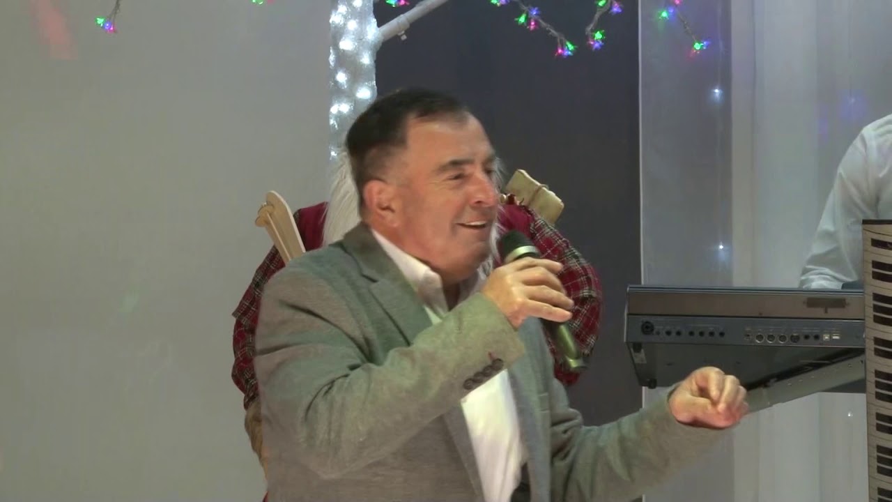 Mile Stevic Moravac - Nema prijatelja kao roditelja (Novogodisnji program - TV Duga Plus 2021)