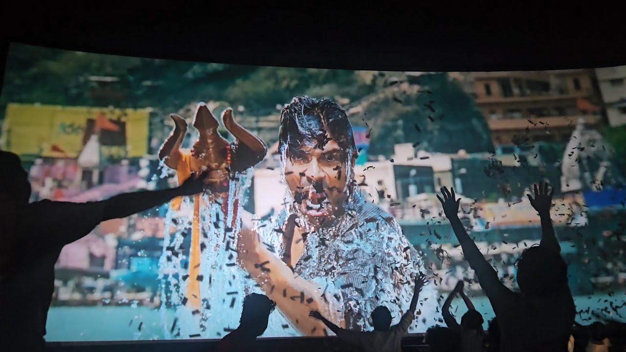 Naayak Rerelease Theatre Response | @MASKMONKEYY