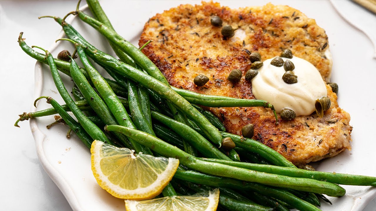 Keto Schnitzel with Green Beans [Thin & Crispy]