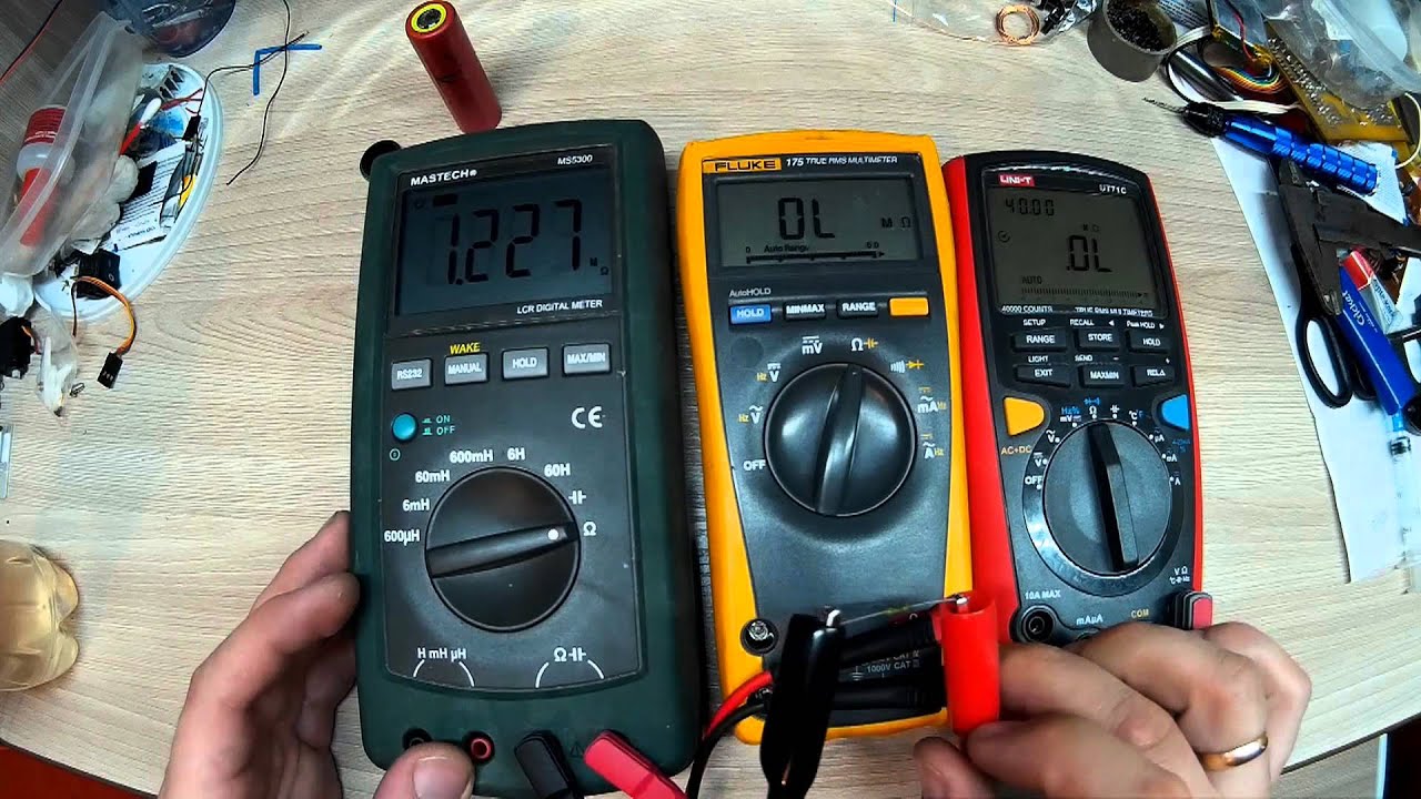 Сравнение UNI-T UT71C с Fluke 175 и Mastech MS5300