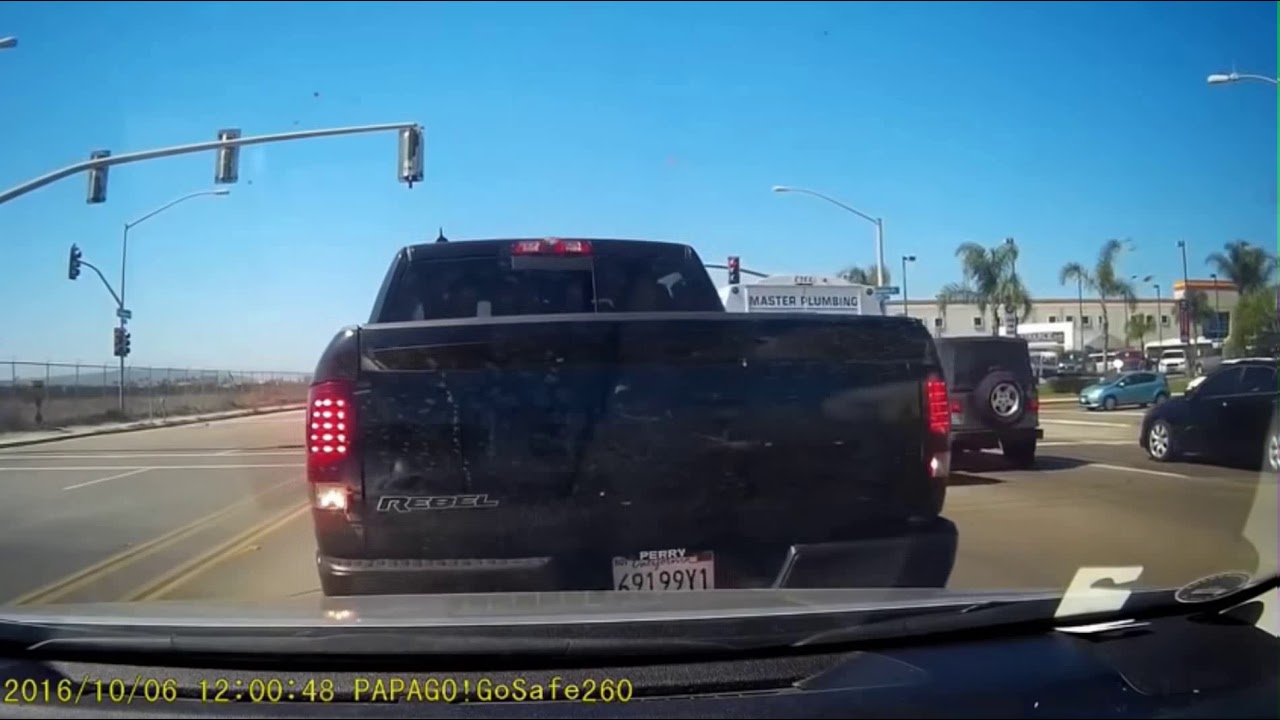 Dash Cam Car Crash Compilation 2020
