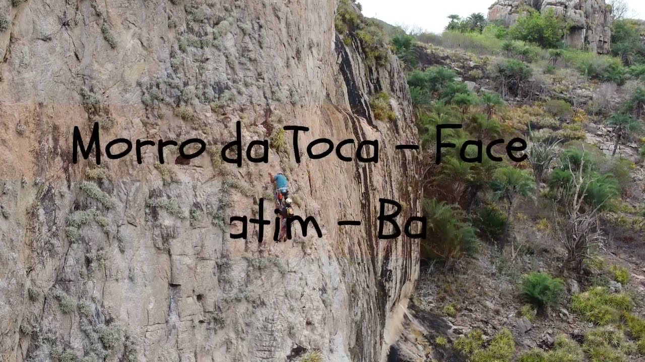 Escalada na via Crepúsculo - Morro da Toca