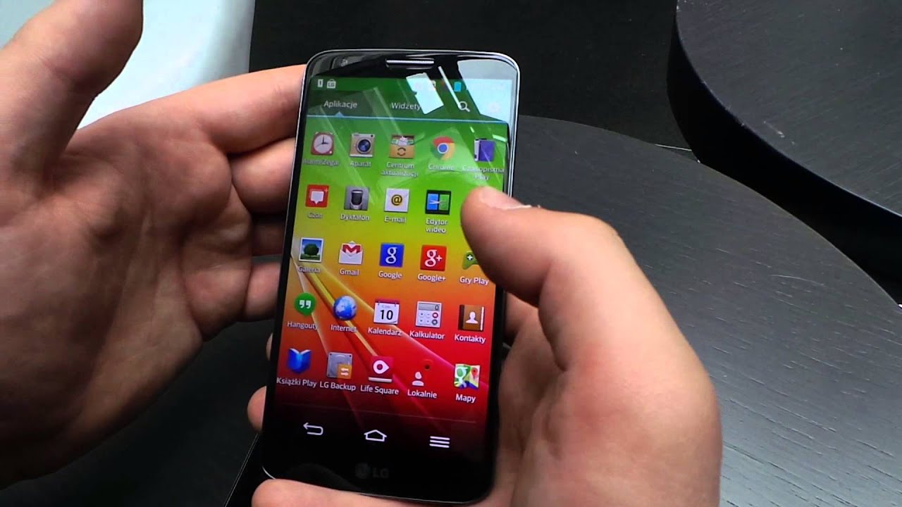LG G2 vs Sony Xperia Z1 - wideopor&oacute;wnanie