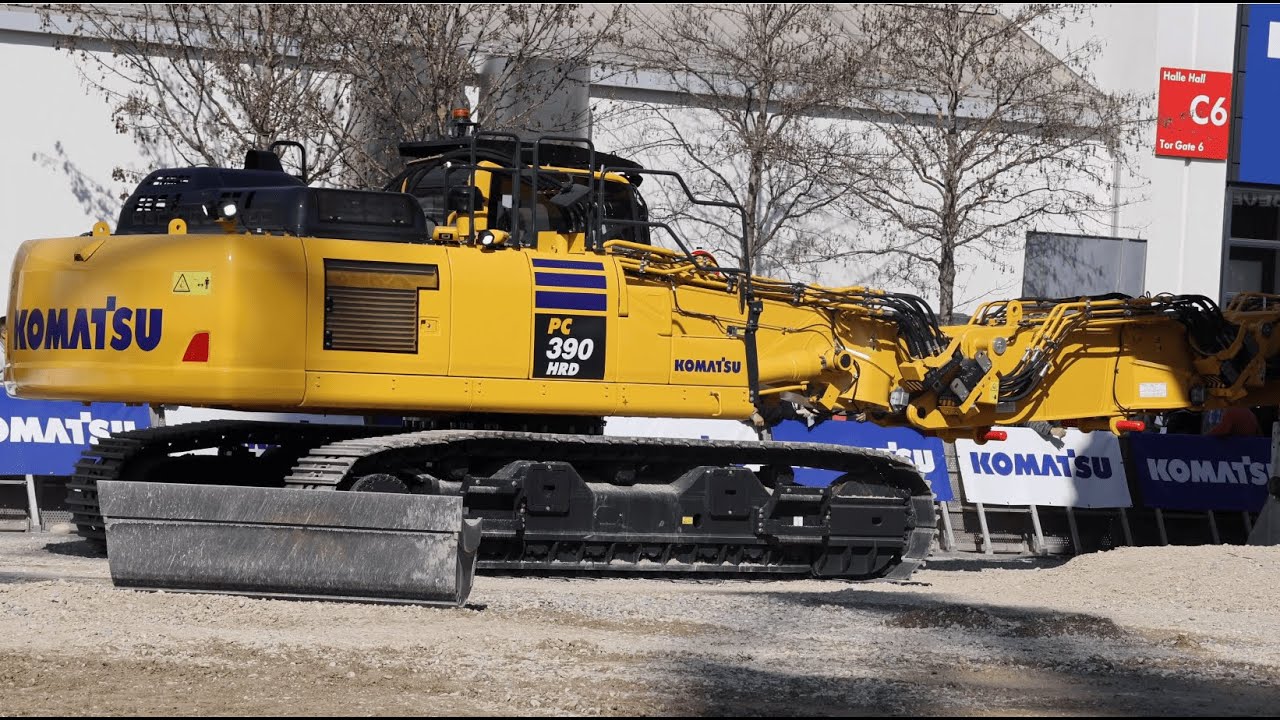 PC390HRD-11 with K100 boom change system at bauma 2025