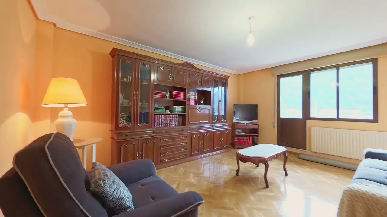 Piso en Venta en Calle Fruela, Pola de Laviana