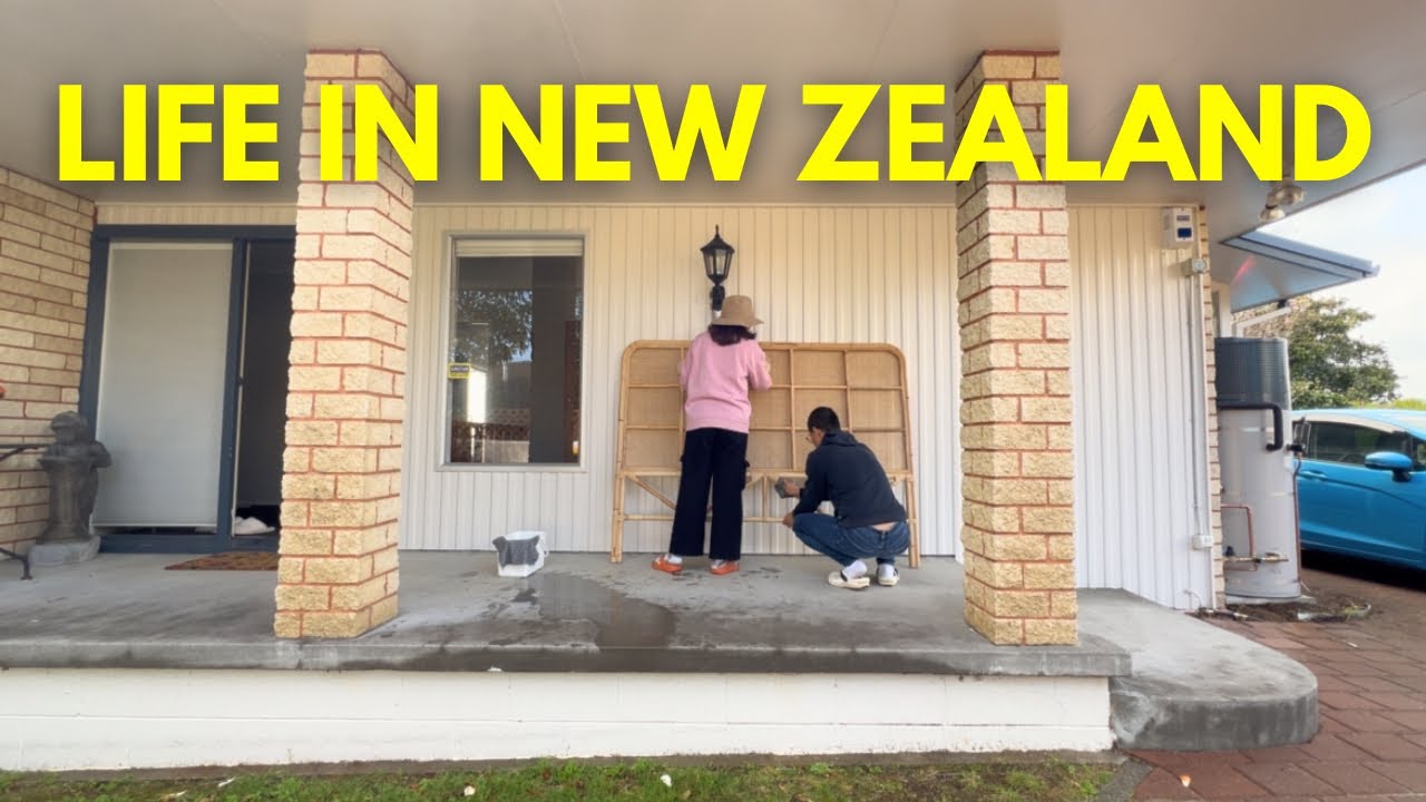 Our slow life in New Zealand - Secondhand finds, Hiking the mountain, Cozy vintage cafe 