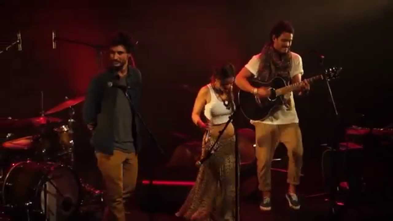 15 - Tu me laisses avec Fréro Delavega (intro et titre)