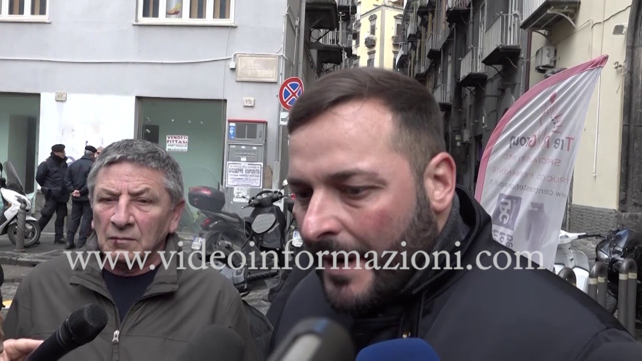 Rapinatore minorenne ucciso da carabiniere, anche il padre a sit in solidarietà Arma