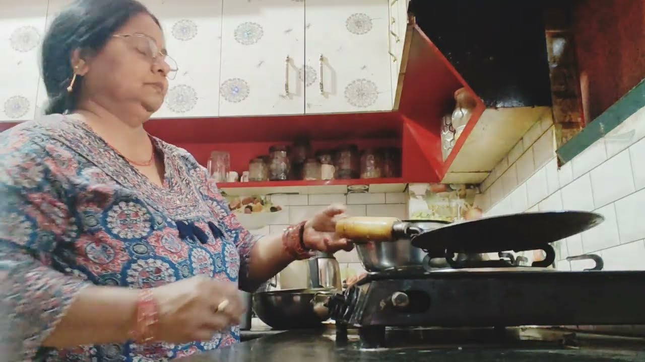दोस्तों ना जाने आज मेरे आत्मा में क्या चल रहा है ❤️🥰