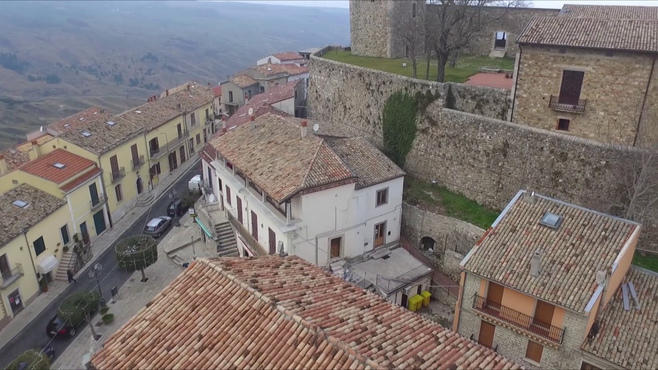In volo su Bisaccia (Av)