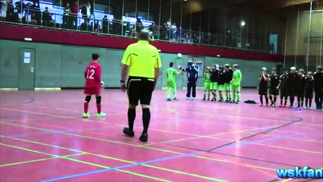 Spielszenen - FC St. Pauli - VfL Wolfsburg (U12 - D-Jugend) - 9m Schießen | ELBKICK.TV