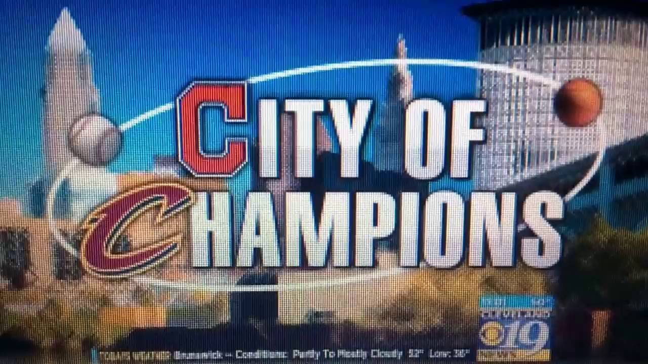 WOIO Cleveland 19 News at 11pm open October 25, 2016