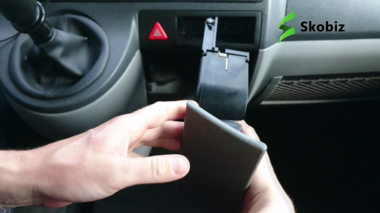 ⚙️Снятие подстаканника-пепельницы в Volkswagen T5 Transporter Caravelle Multivan