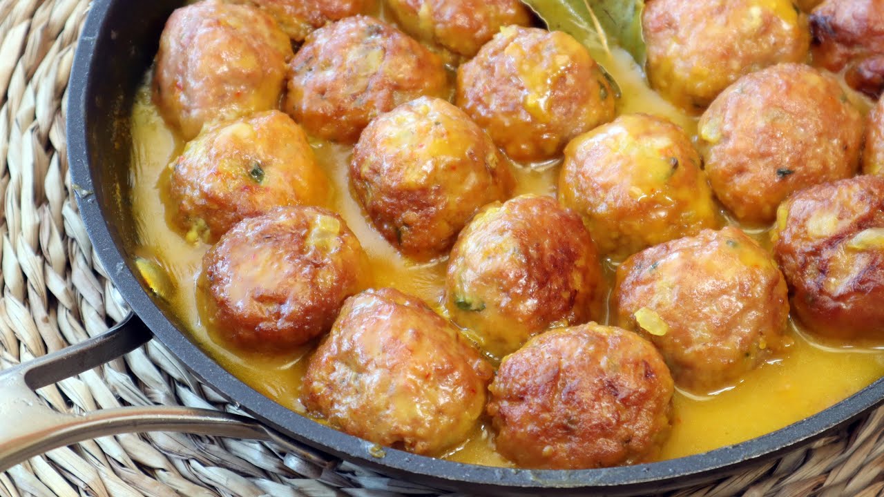 ALBÓNDIGAS EN SALSA DE AZAFRAN