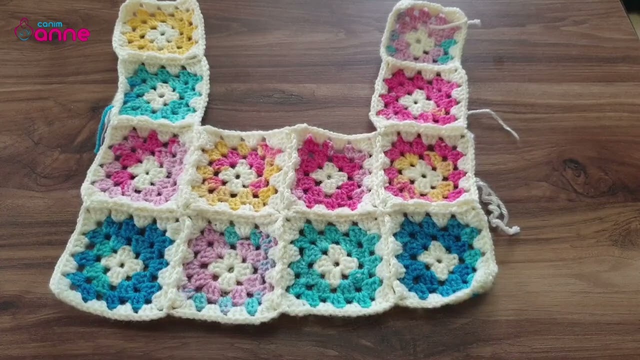 Motif Detaylı Bluz Süveter Modeli