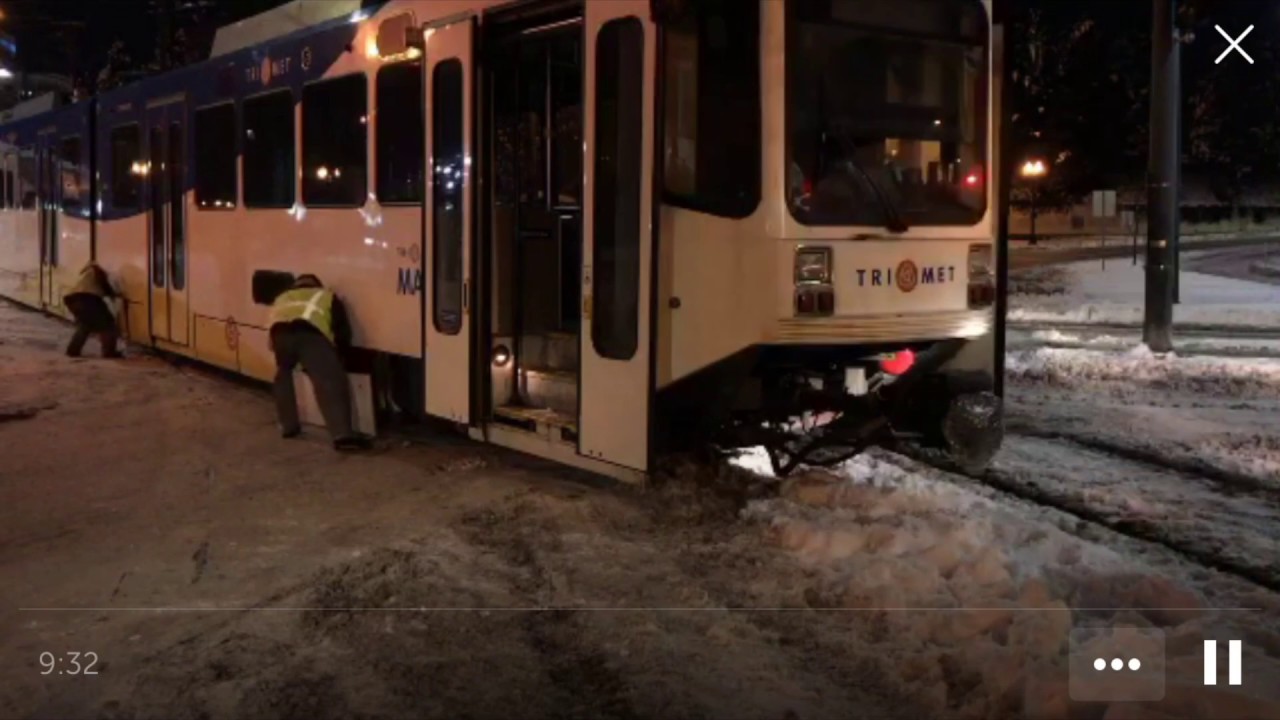 MAX train derailment wreaks havoc on Portland's morning commute