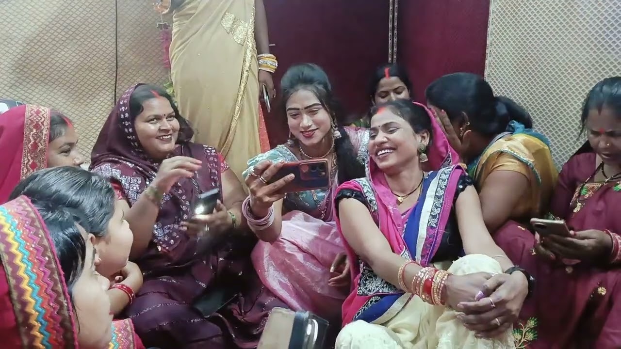 रीता स्टूडियो में सारी बहनों क्या बोल रही हैं जरूर देखें ब्लॉक#trending#viralvideo#dance#पूनम निर्मल