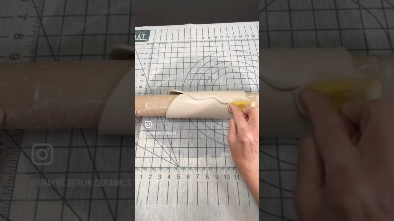 Teaching project #6 - Porcelain vase with wavy seam #theclaymat #ceramics #pottery #handbuilding