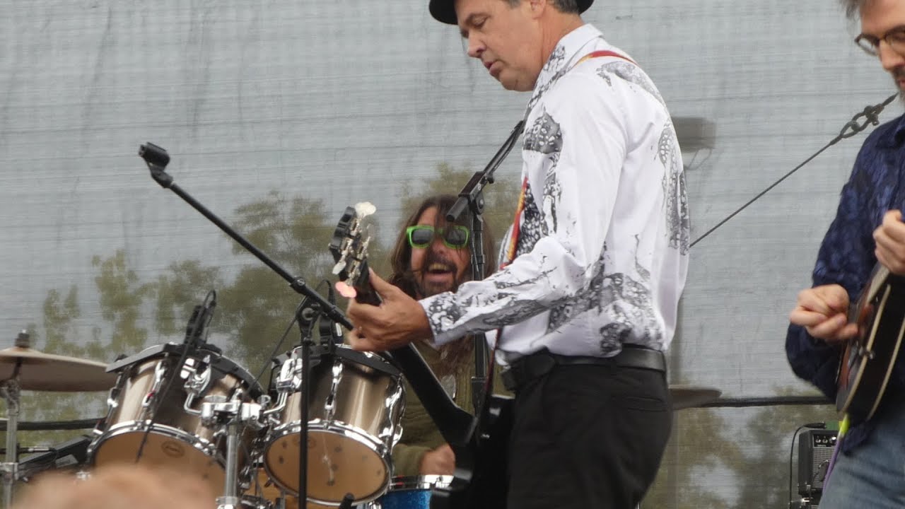 Giants in Trees w/ Dave Grohl - Star Machine - Cal Jam Glen Helen, San Bernardino, CA- 10-06-18