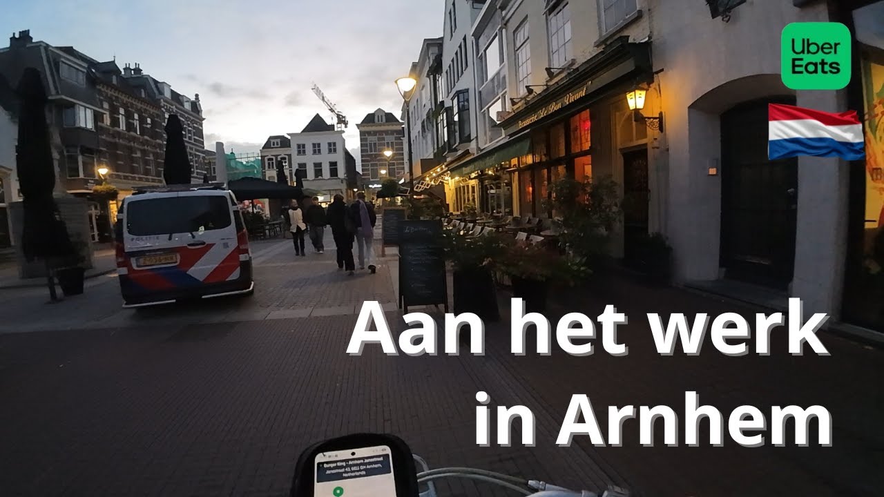 De start van GewoonArnout - fietsen voor Uber Eats POV in Arnhem