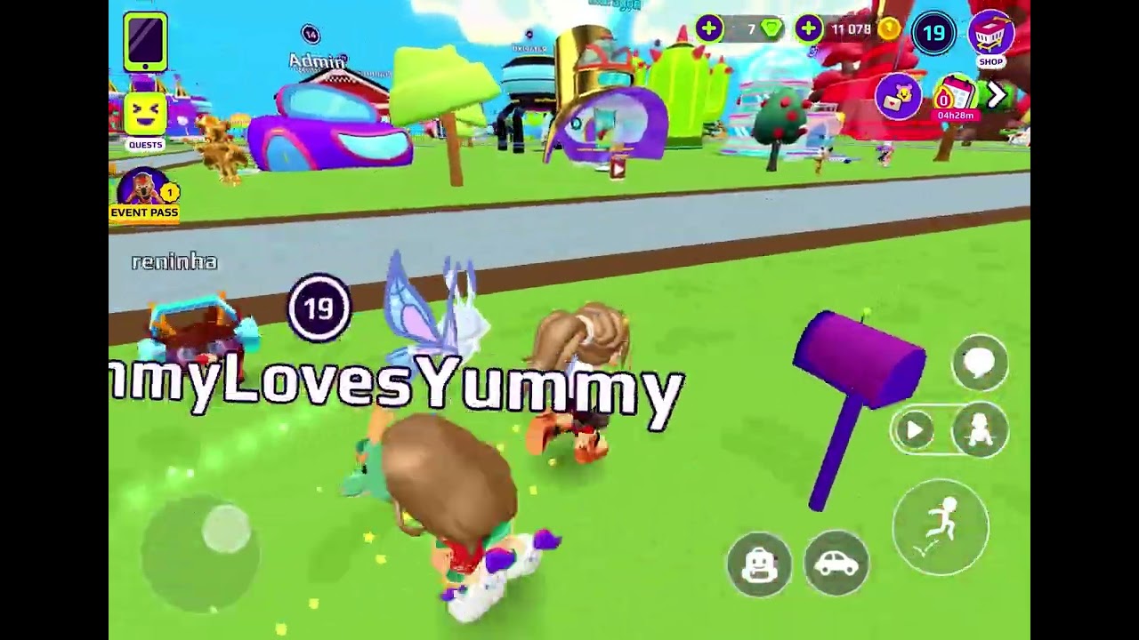 Jugando PKXD y encontré una creadora @EmilyPlay000 ￼