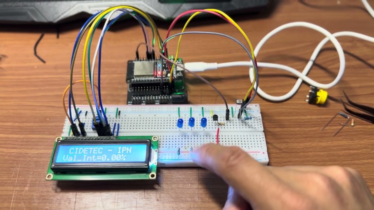 Práctica 3 Diseño 1 | LCD - LDR | ESP32