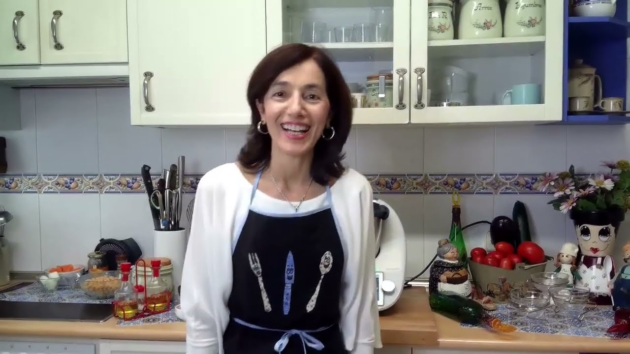 Aperitivos :Guacamole ,Humus de zanahoria  y  Sobrasada Vegana