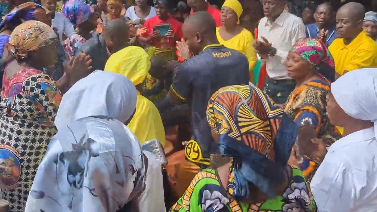Wimbo wa mkonga mwibalueeeee mkutano wa NOEL 2025