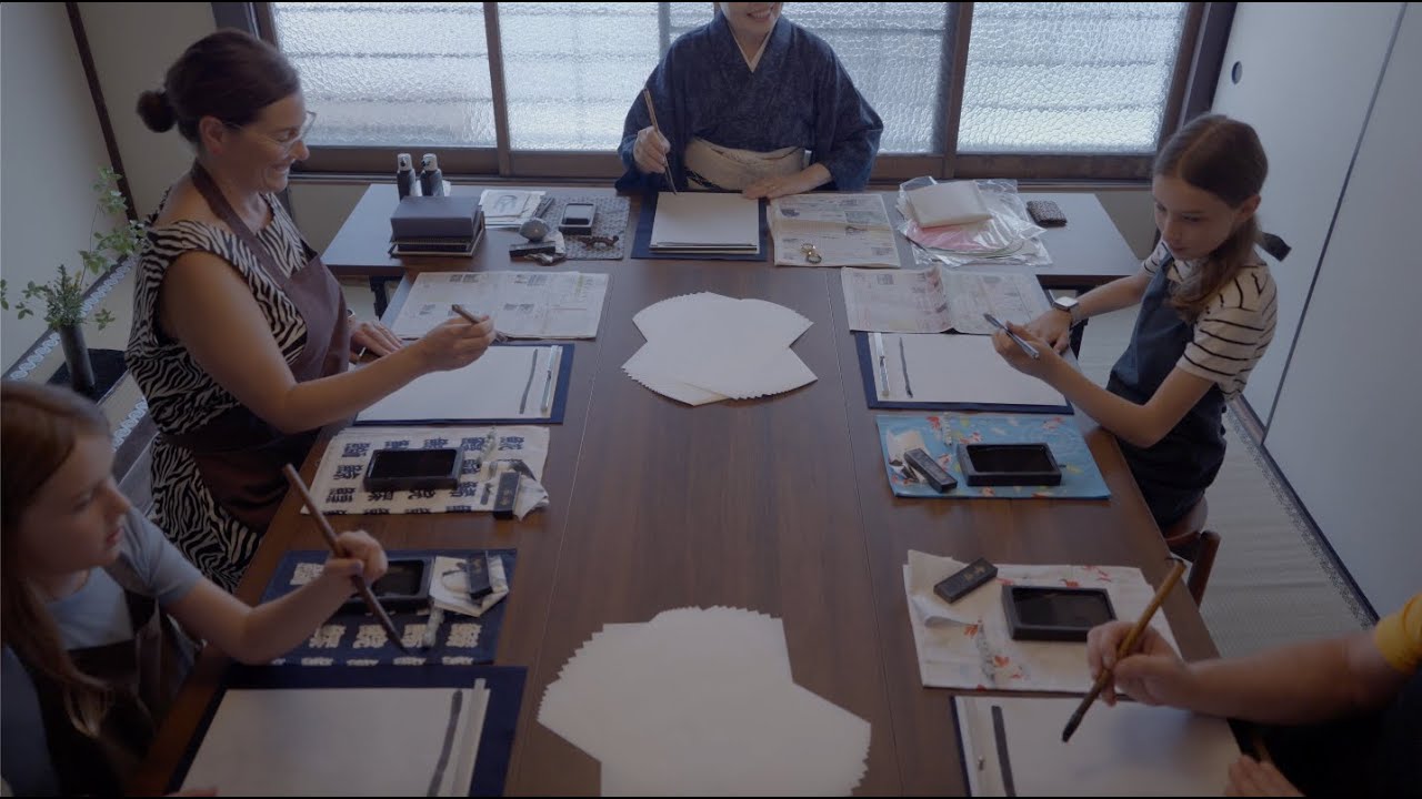 Calligraphy experience in Kyoto townhouse / Ami Kyoto