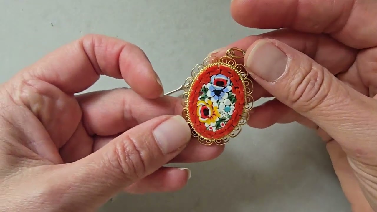 Антикварный рынок в Мадриде #чтокупила #моипокупки #моинаходки #coral #jewelry #нашлазолото #madrid