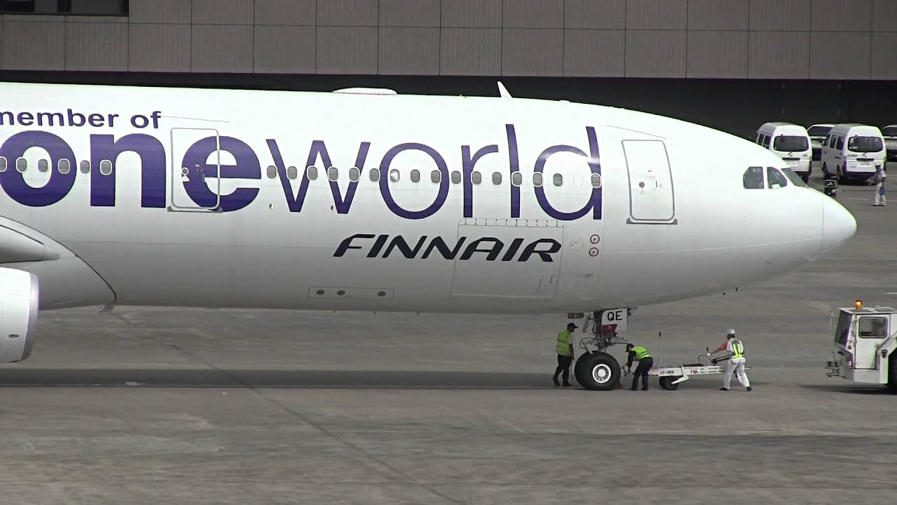 Finnair oneworld livery Airbus A340-300 OH-LQE Pushback - NRT Terminal2 -