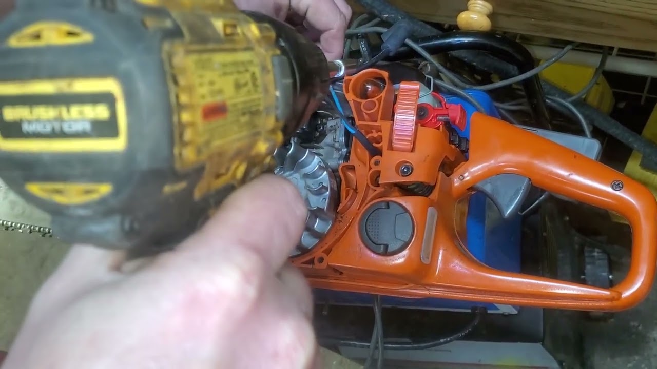 Замена неисправной катушки зажигания бензопилы Husqvarna (440 E ii или 2 модели, 435, 455, 450, 4...