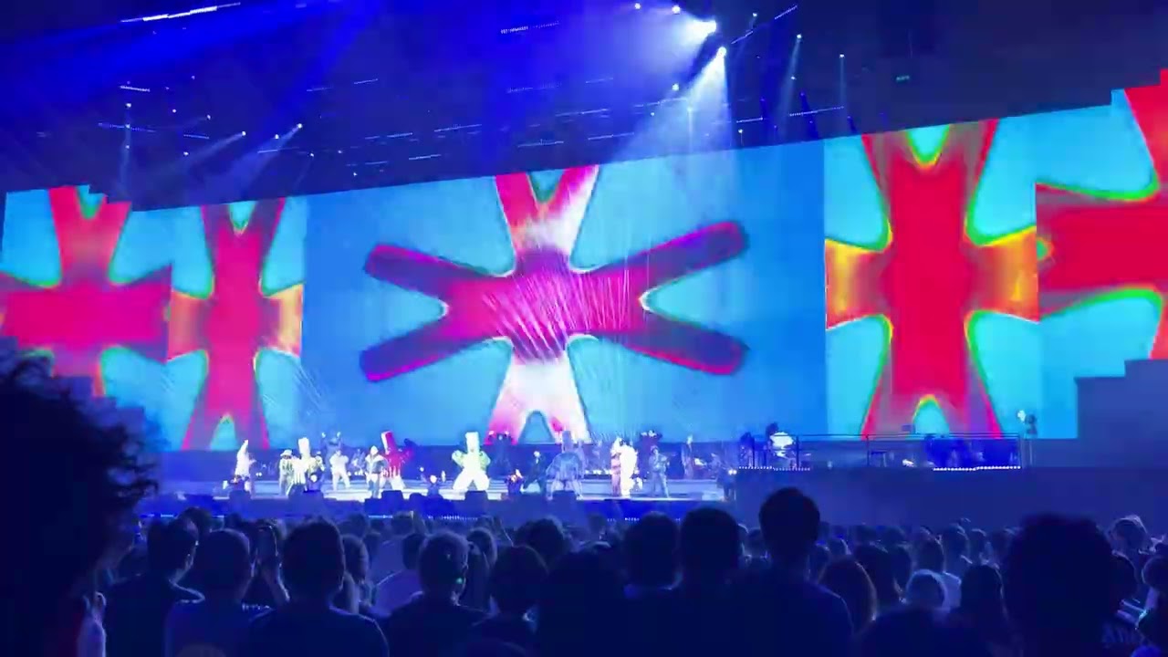 陳奕迅party medley舞曲 Fear and Dreams高雄演唱會2025/5/31~合輯:閃 滑鐵盧車站 美麗有罪 隨意門 第五個現代化 放 笑死朕 打得火熱 重口味
