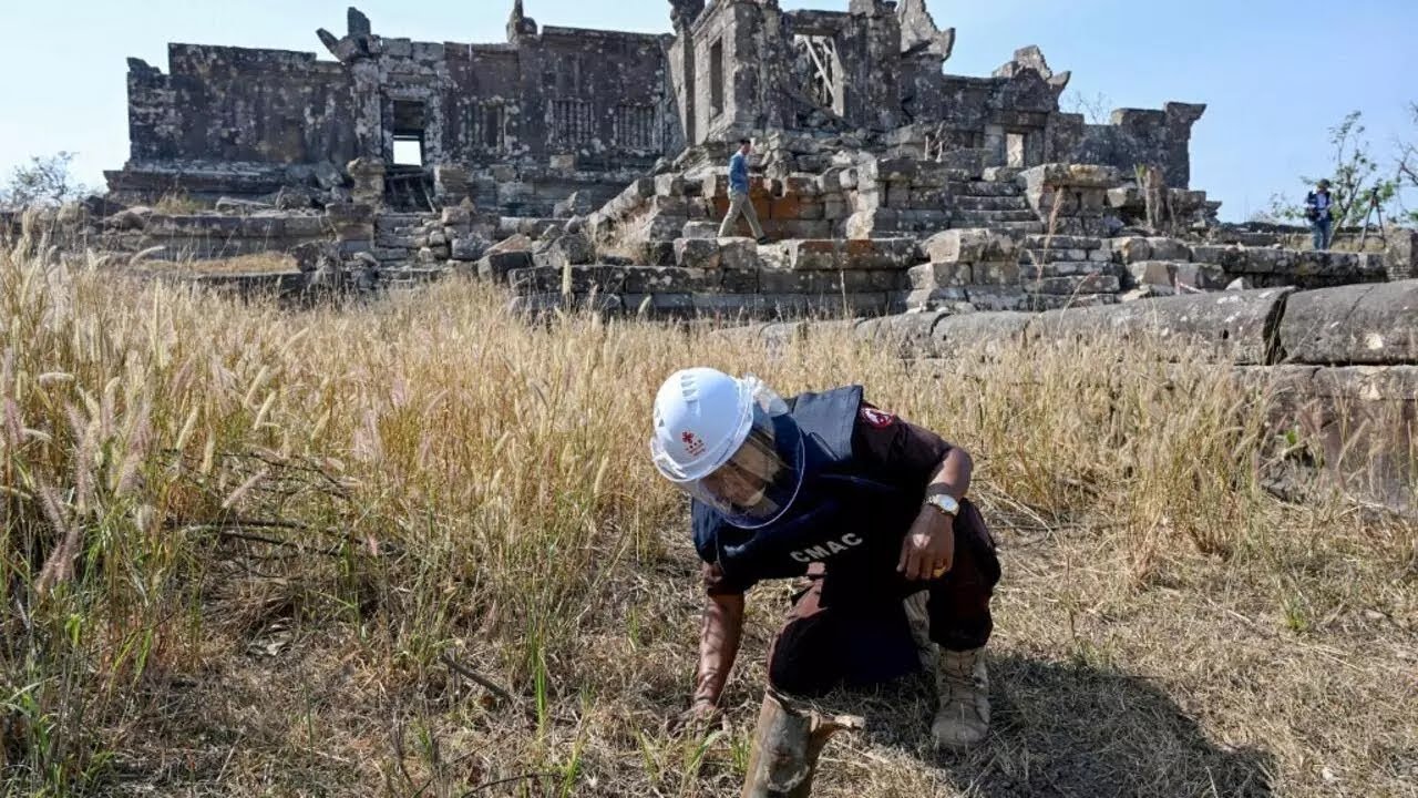 លោក ហ៊ុន ម៉ាណែត អំពាវនាវឱ្យពលរដ្ឋតាមព្រំដែនថៃប្រុងប្រយ័ត្នចំពោះមីនដែលសល់ពីជម្លោះព្រំដែនខ្មែរ-ថៃ