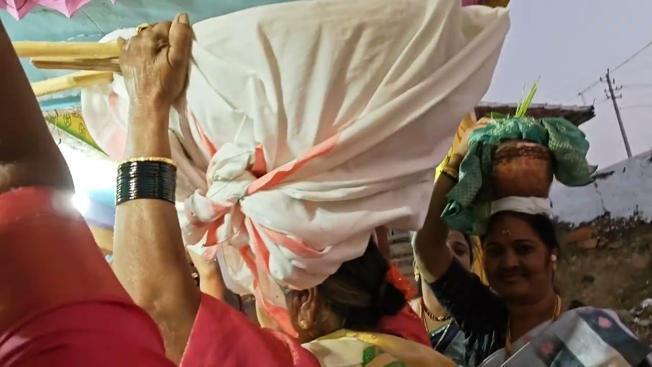 ಗೃಹಪ್ರವೇಶದಲ್ಲಿ ತುಂಬಾ ಚೆನ್ನಾಗಿ ಎಂಜಾಯ್  ಮಾಡಿದ್ವಿ|| Asha kannadathi vlog 💕