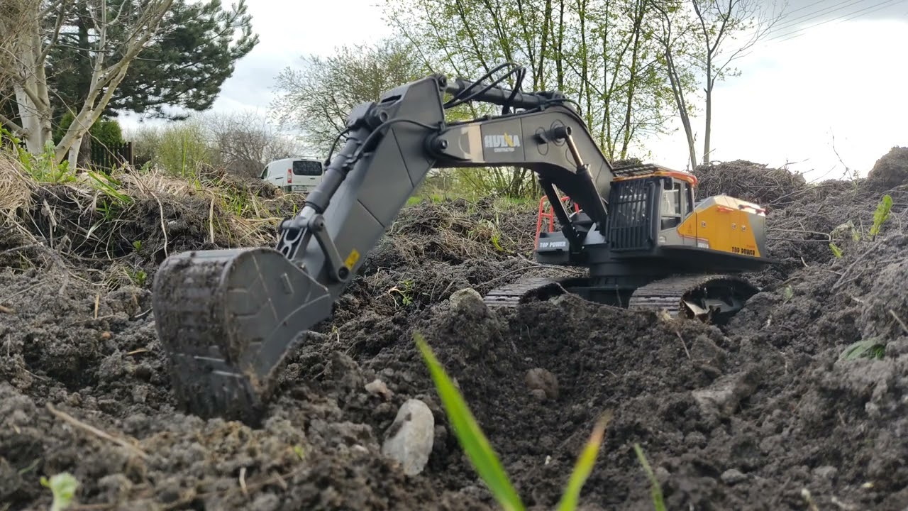 Huina 1594 Excavator RC