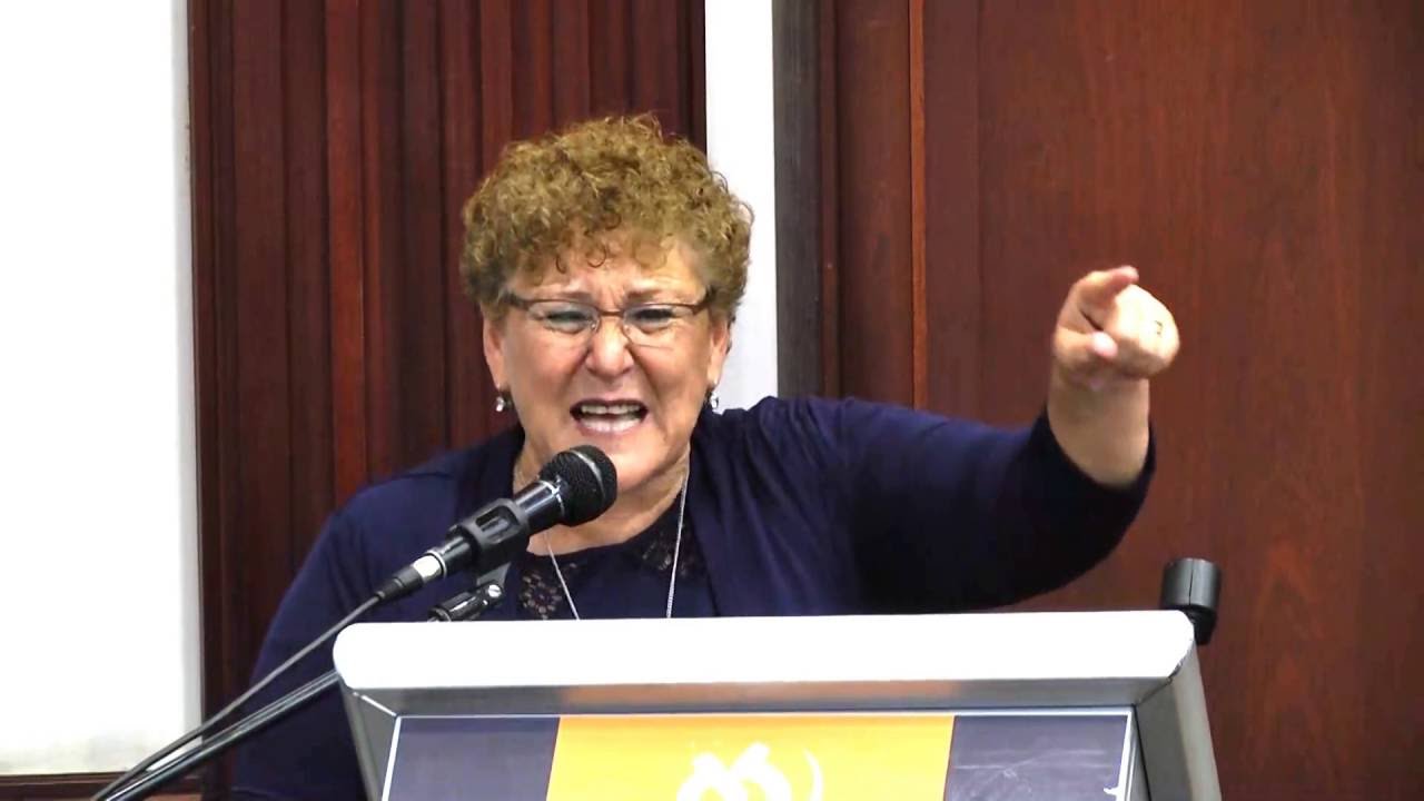 הרצאתה של מרים פרץ, דיאלוג עם אלוהים, במסגרת קבלת תואר דוקטור כבוד מבר-אילן