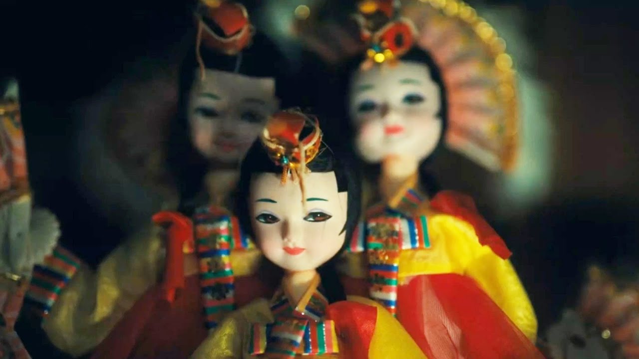 2026最新韓國恐怖片，寫在族譜的催命符，混血女孩回國認祖，全家都成了厲鬼的祭品！