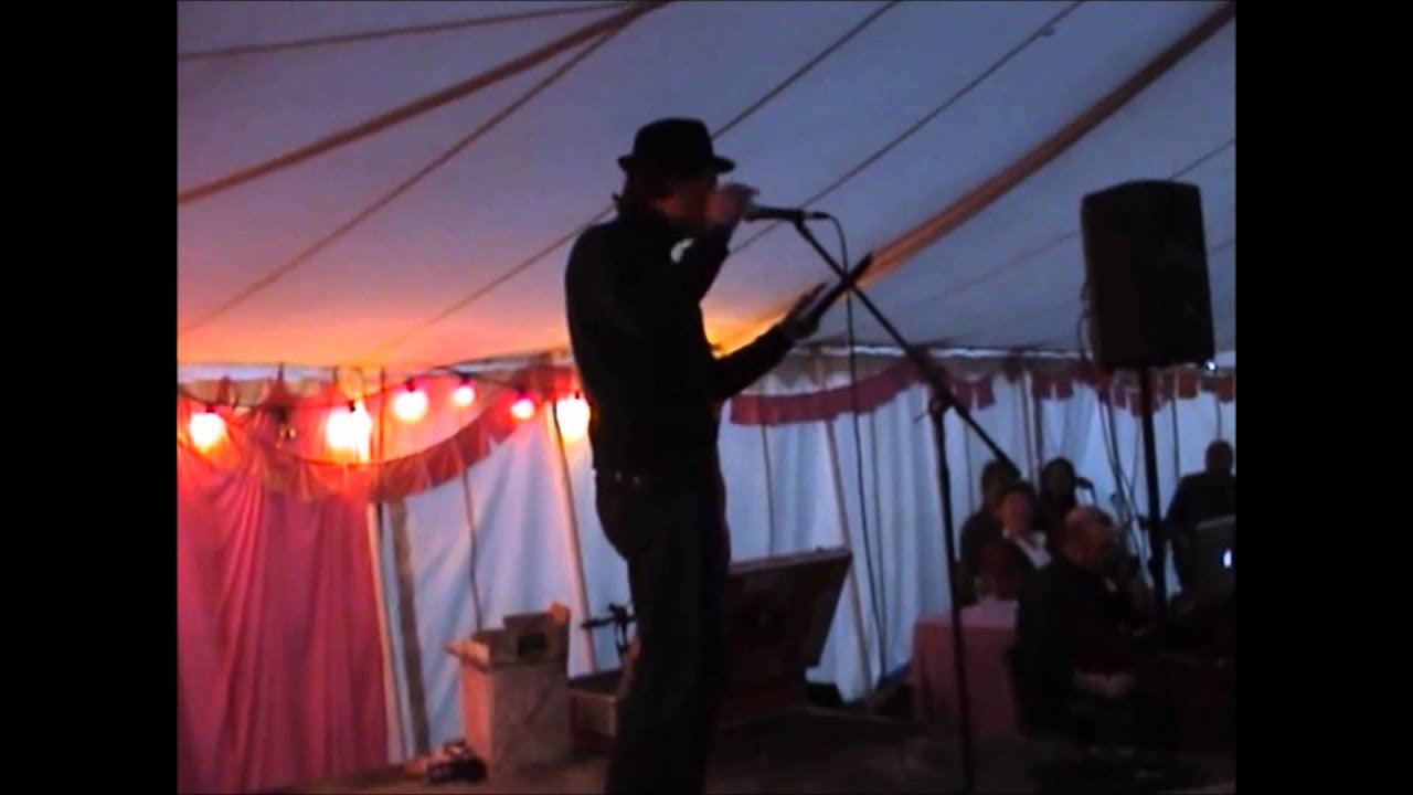 Purbeck Arts Week - Square and Compass - Ged Duncan performs 'Boot Sale Bunny'