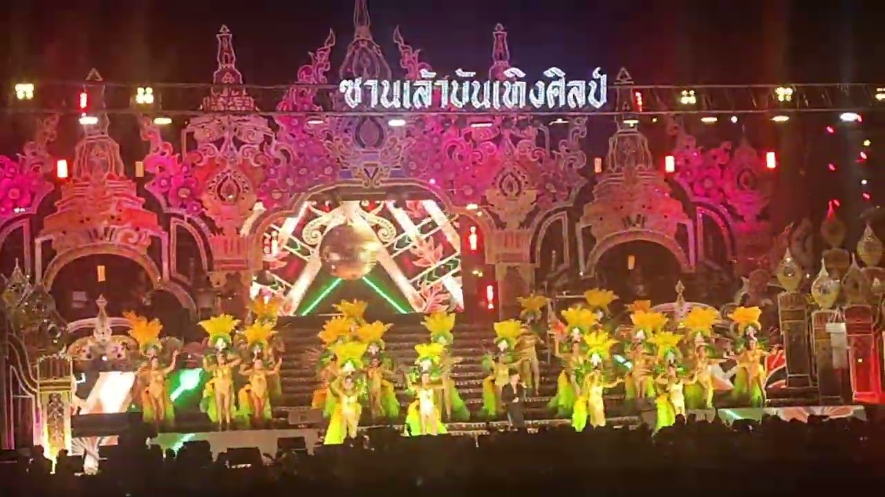 ผู้นำทีมงาน #บู๊ทจักรพันธ์ซานเล้าบันเทิงศิลป์