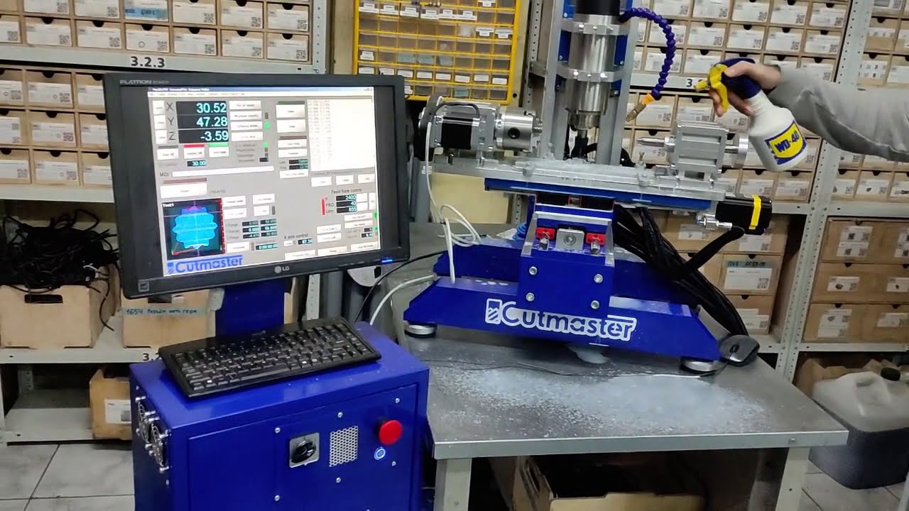 Фрезерный станок вертикального типа Cutmaster А150 с поворотной осью создание 2D АМГ6