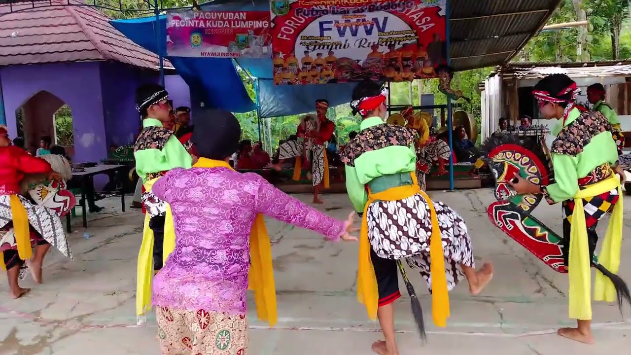 Ebeg Putro Laras budoyo live dk.wanayasa ds.karangmaja kec.karanggayam kab.kebumen