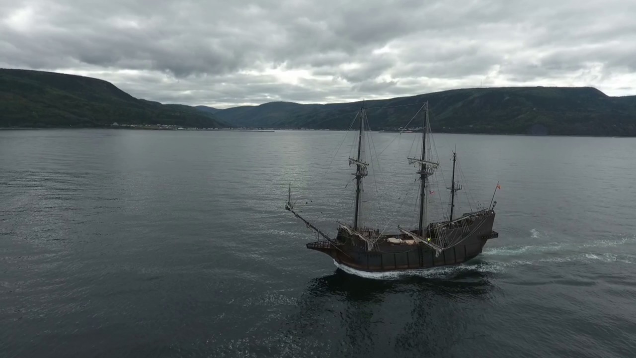 El Galeon au large de Mont-Louis