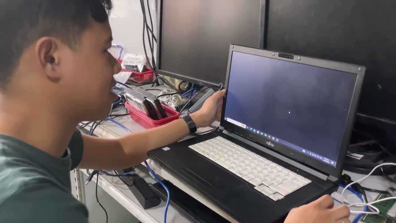 Game Test i3 6th Gen Fujitsu Laptop