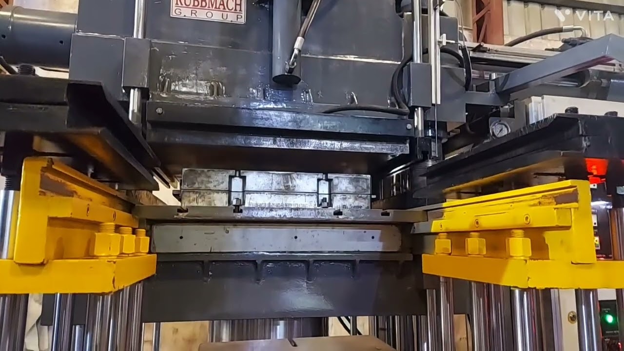 Rubber Injection Moulding Machine | Available on IndiaMART