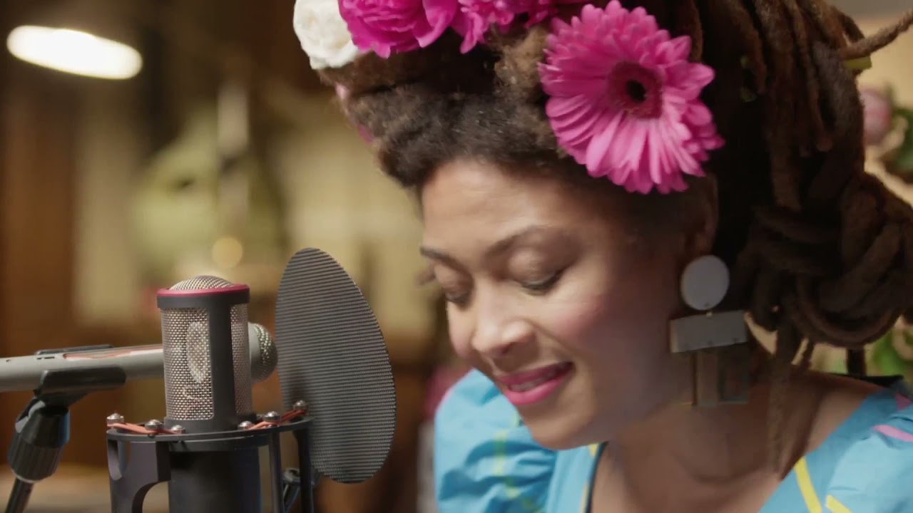 Valerie June - 
